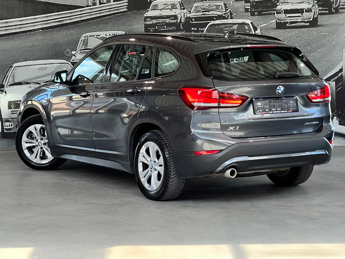 BMW X1 PHEV 1.5iA xDrive25e / Camera / HUD / Apple CarPla Grijs - 2