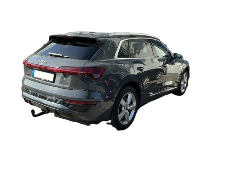 Audi Q8 e-tron S line 50 quattro 250 kW — photo 3