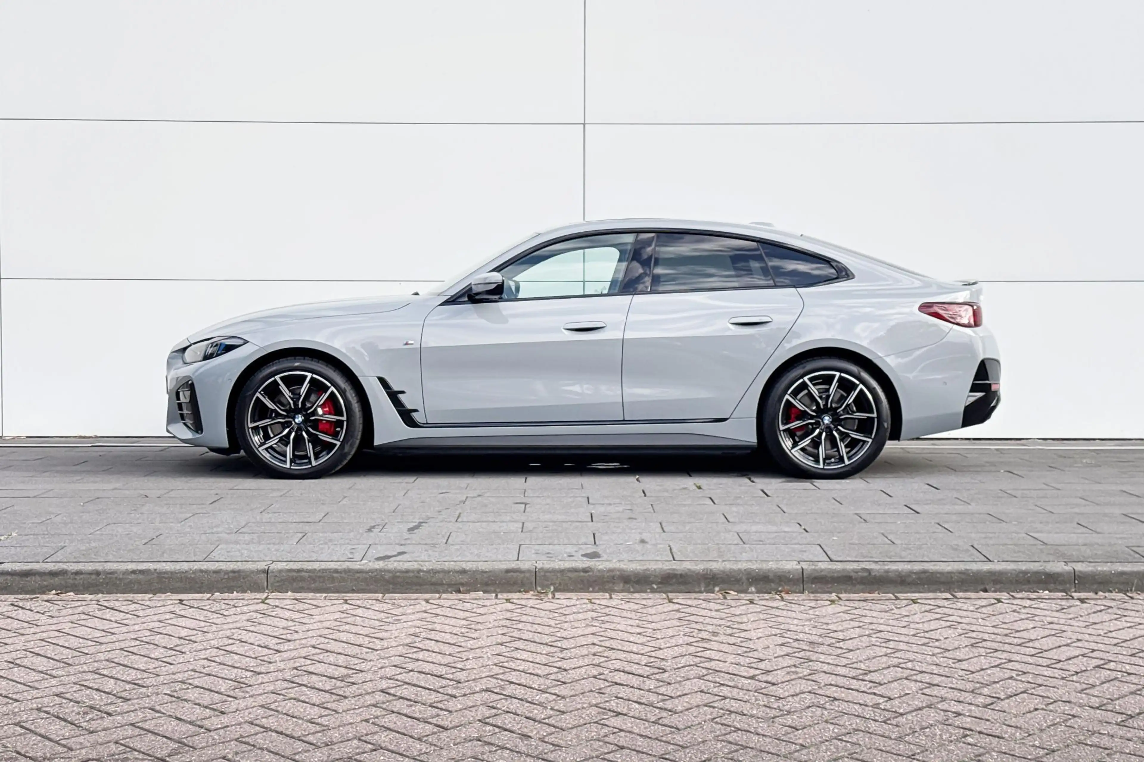 BMW i4 eDrive40 M Sport Edition 84 kWh — photo 2