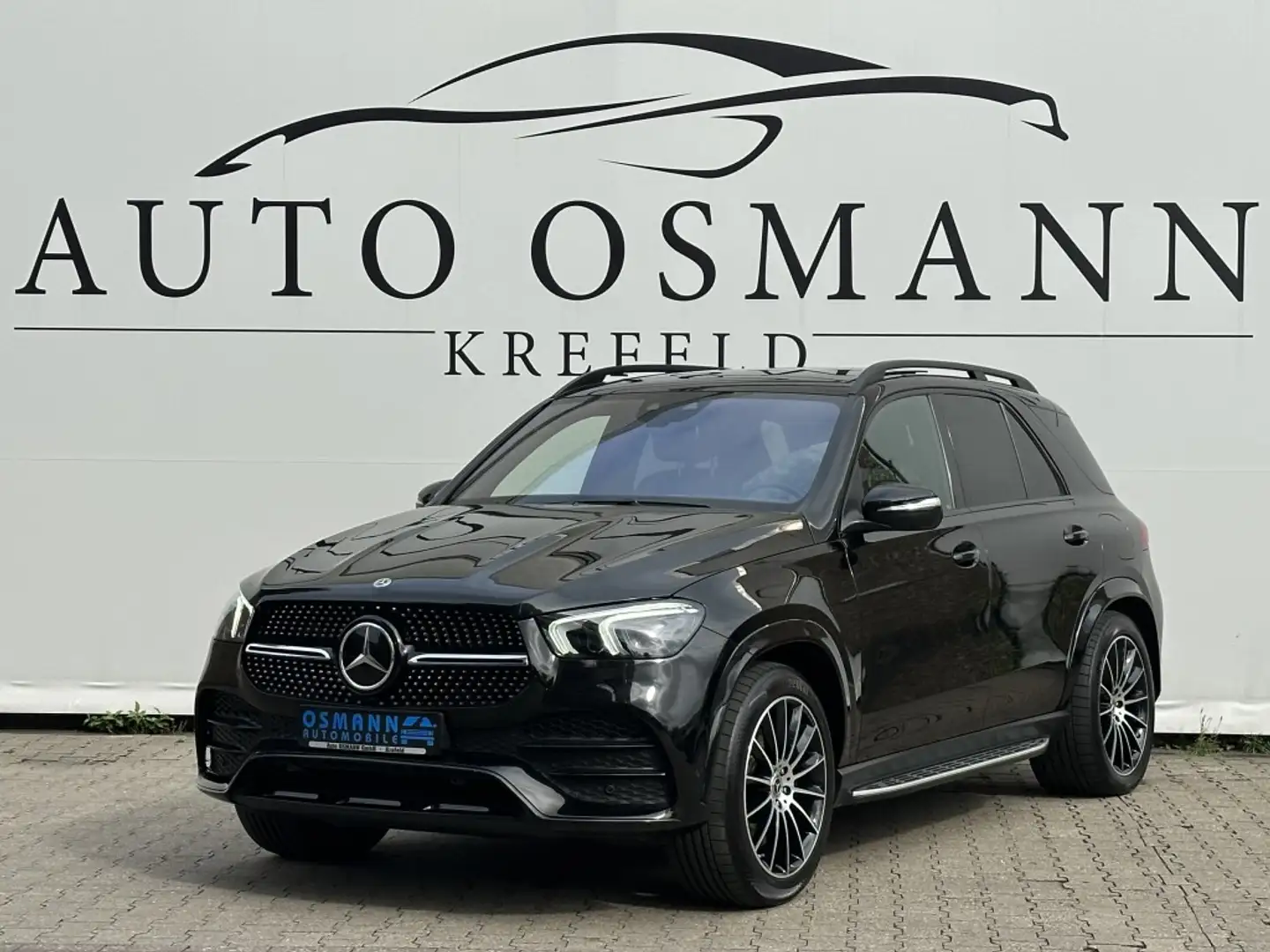 Mercedes-Benz GLE 350 de 4M AMG Line PANO 360° UPE:113.104,-€ Negru - 1