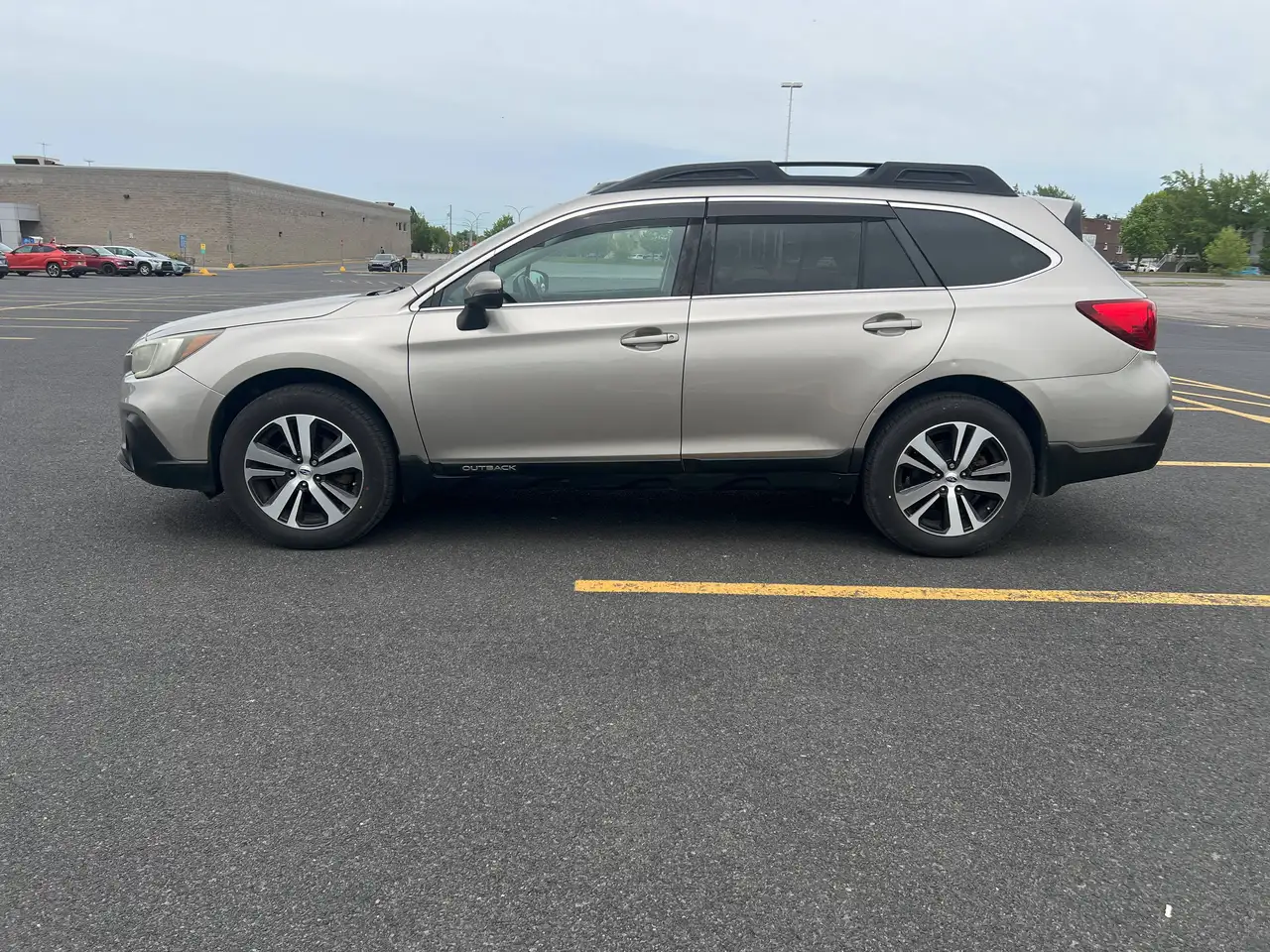 Subaru OUTBACK снимка Subaru OUTBACK