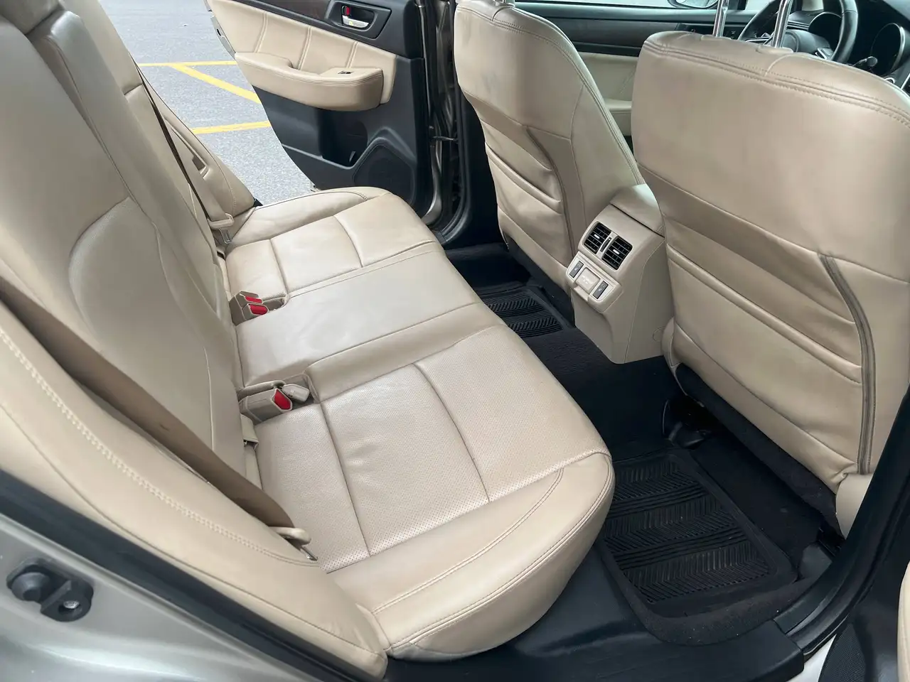 Subaru OUTBACK снимка Subaru OUTBACK