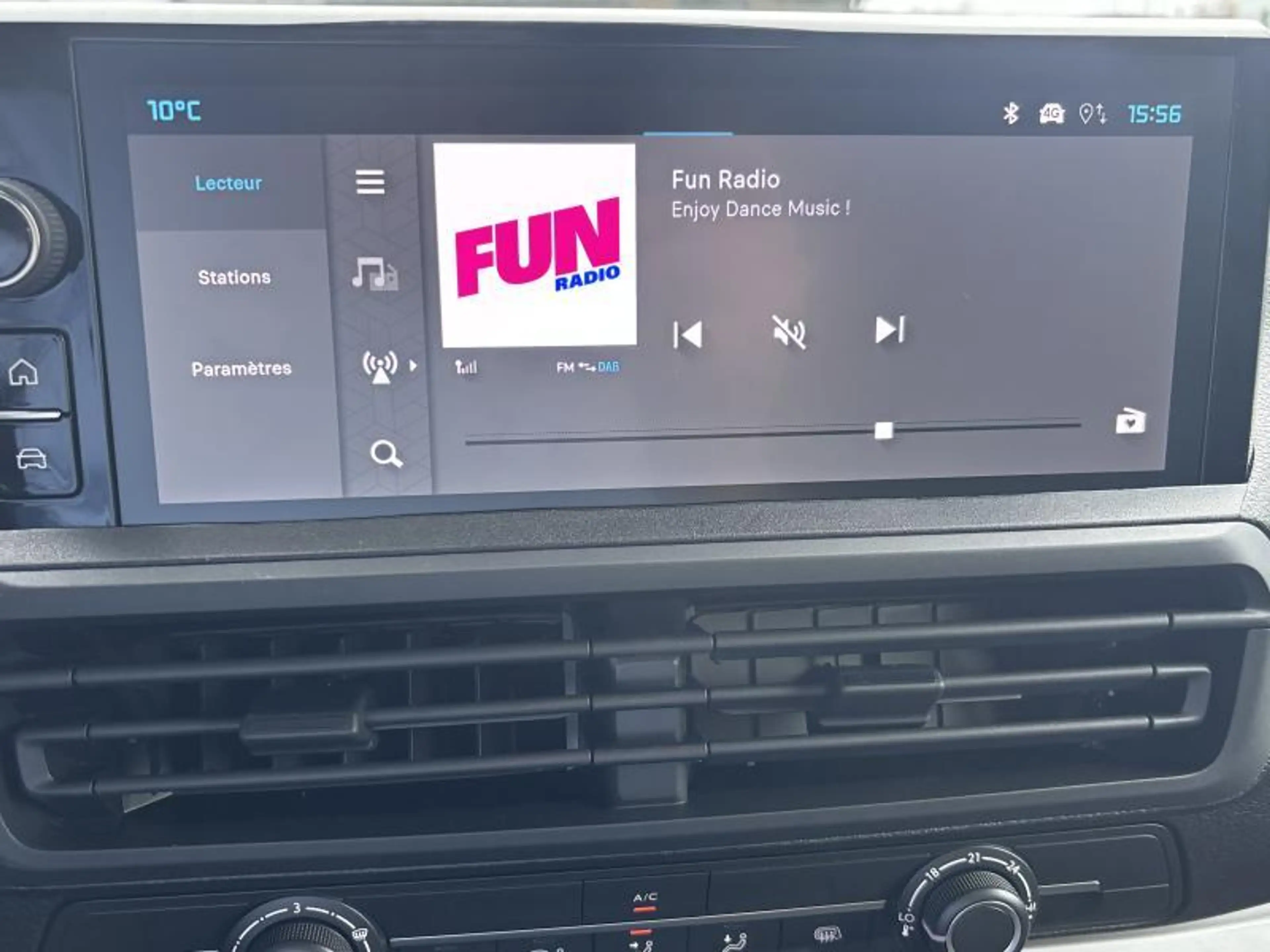 Citroen Jumpy Taille M / 2.0 BlueHDI / Carplay — photo 15