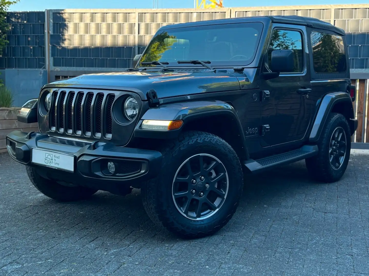 Jeep Wrangler 80th Anniversary *Nav,Sound,AHK,Kamera* Grau - 1