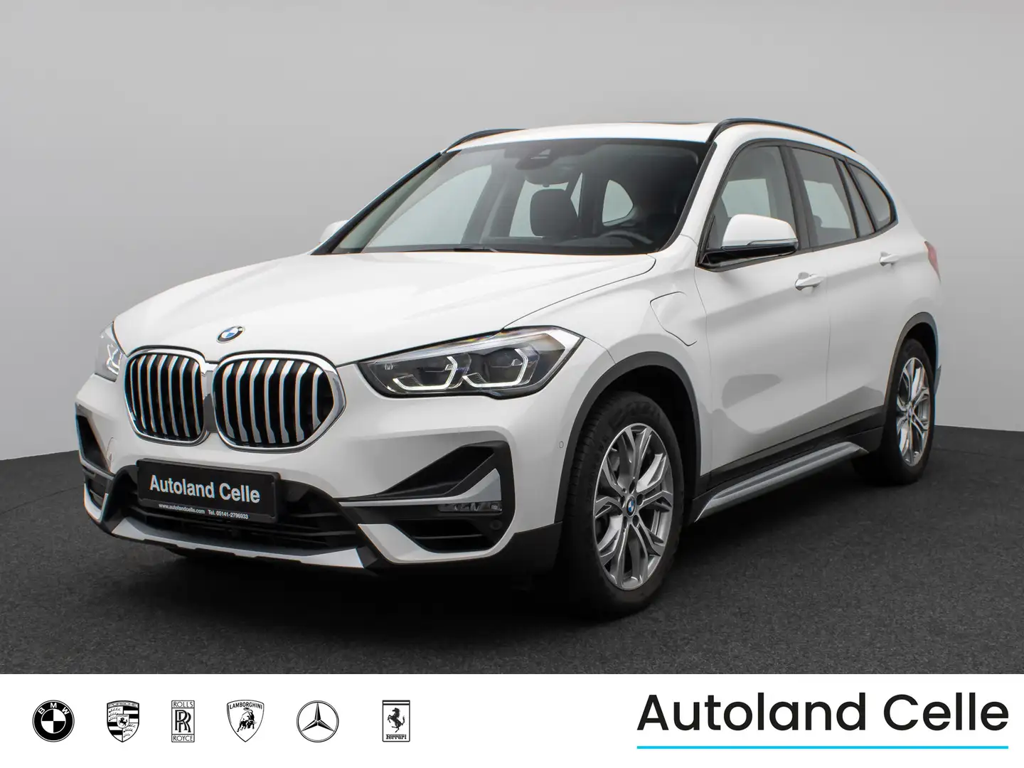BMW X1 xD25e xLine Panorama Kamera HUD DAB H K AHK Blanc - 1