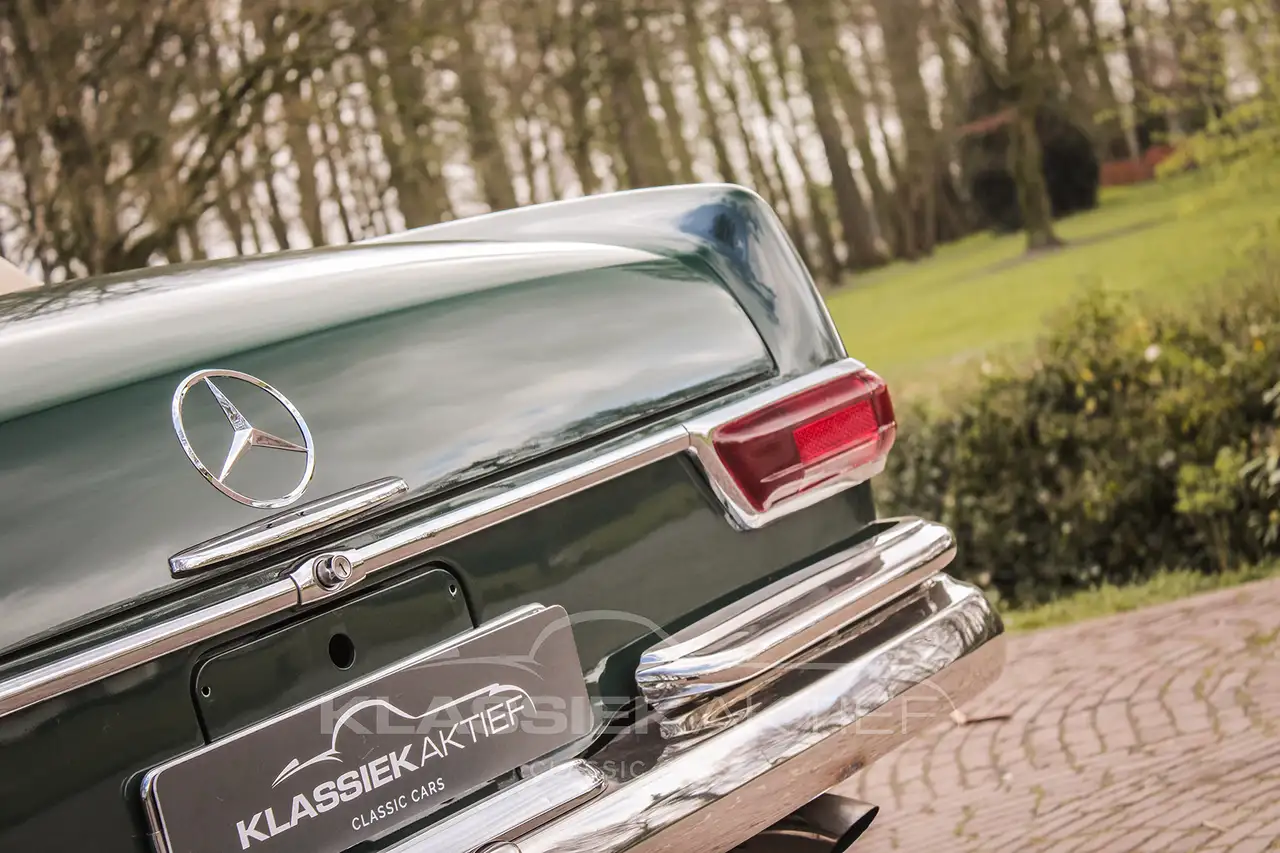 Mercedes-Benz 220 SE Cabriolet, foto 8