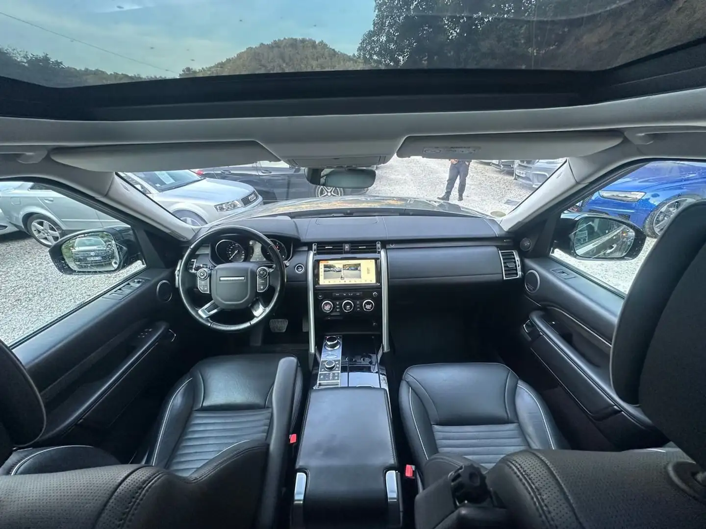 Land Rover Discovery 2.0 SD4 240cv 4x4 HSE BVA 7pl Gris - 2