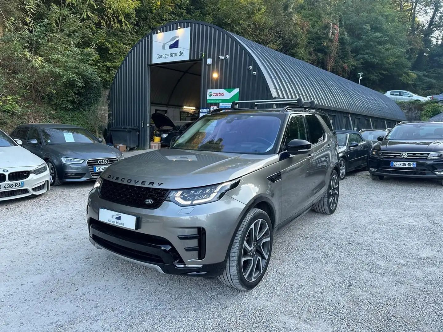 Land Rover Discovery 2.0 SD4 240cv 4x4 HSE BVA 7pl Gris - 1