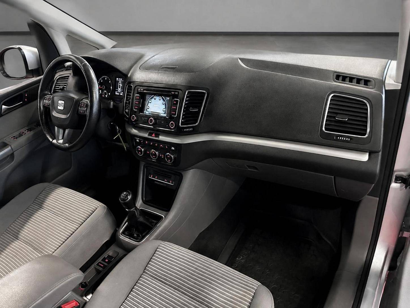 SEAT Alhambra Style Allrad/Pano/AHK — photo 14