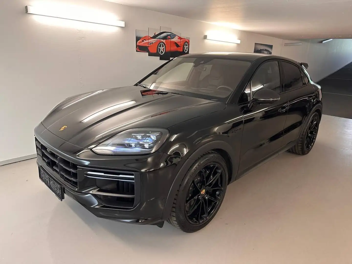 Porsche Cayenne Turbo E-Hybrid Coupe GT Schwarz - 1