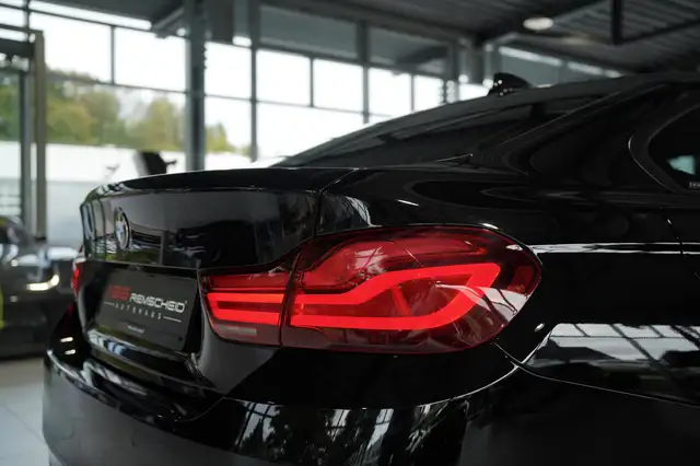 BMW 4 Series view 14