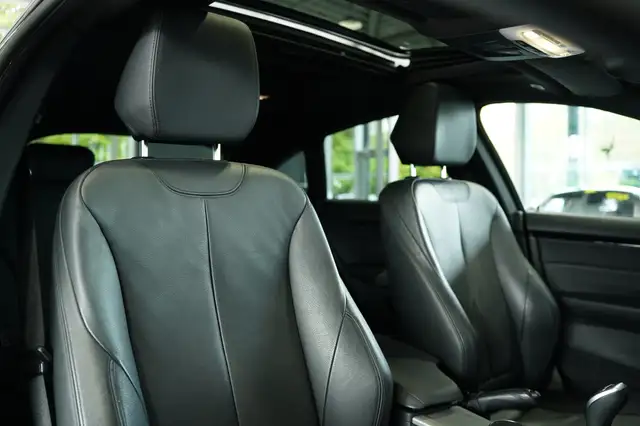BMW 4 Series view 17