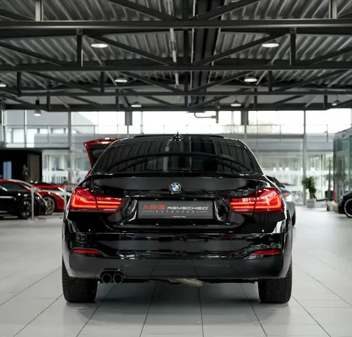 BMW 4 Series view 8