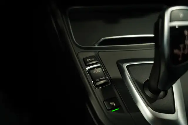 BMW 4 Series view 27