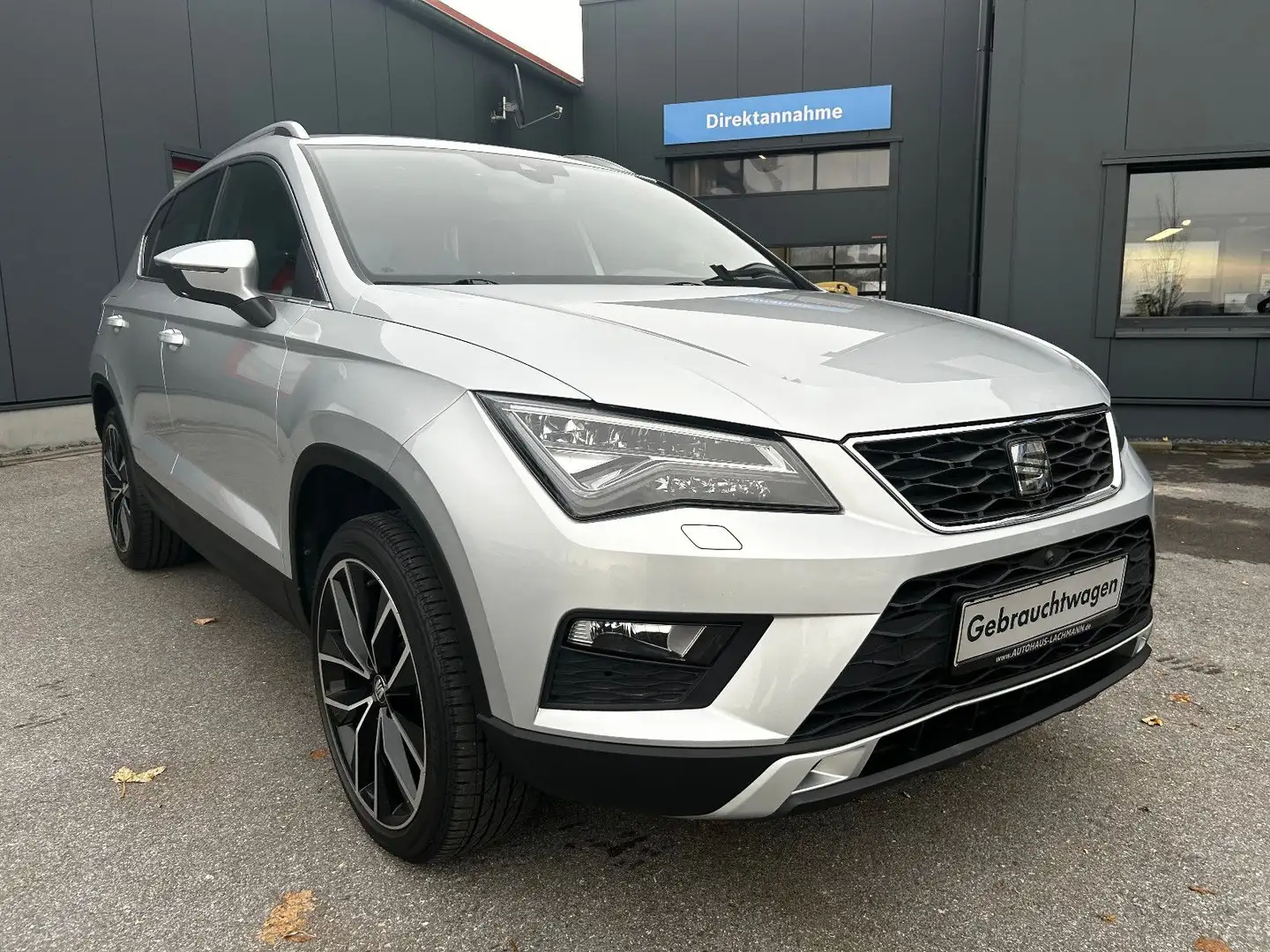 SEAT Ateca Xcellence 4Drive, LED,AHK !! Silber - 1