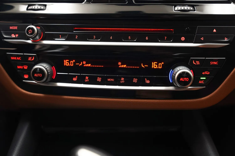 BMW 520 5-serie 520I High Executive Aut .[ Schuifdak Leder — photo 9