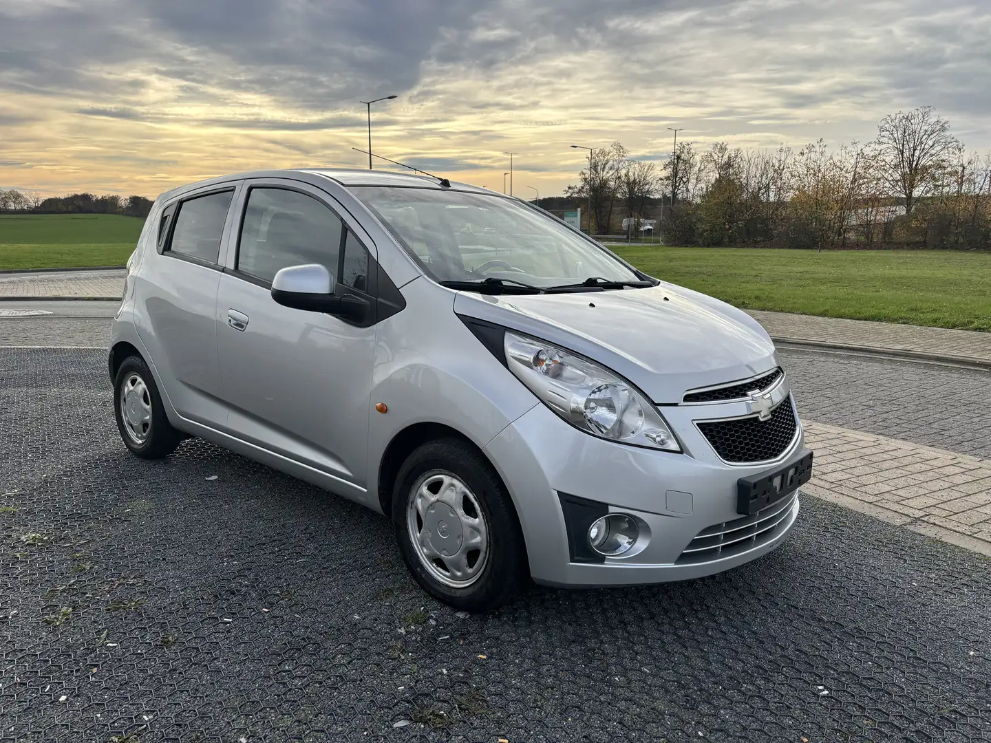 Chevrolet Spark 1.0i LS - 2