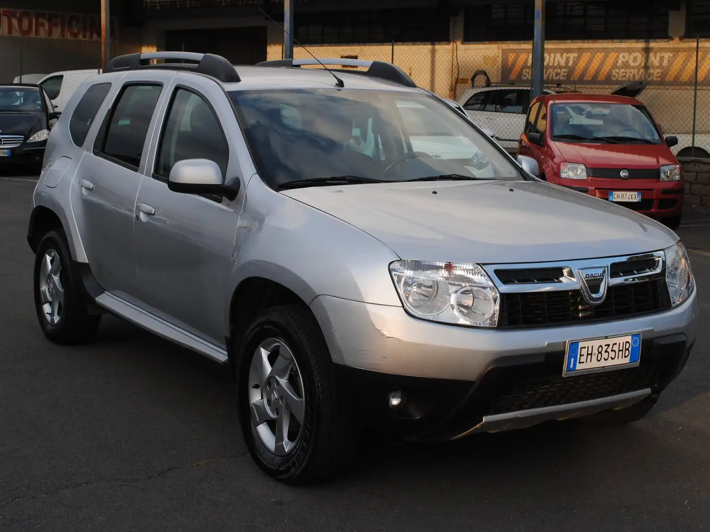 Dacia Duster 1.5 dci Laureate 4x2 110cv Argento - 2