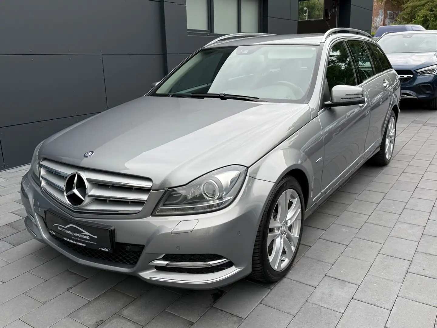 Mercedes-Benz C 250 T CDI Avantgarde 4 Matic Comand AHK srebrna - 1