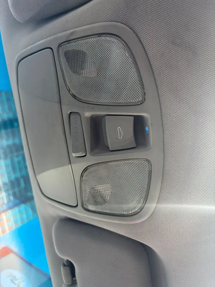 Hyundai SONATA снимка Hyundai SONATA