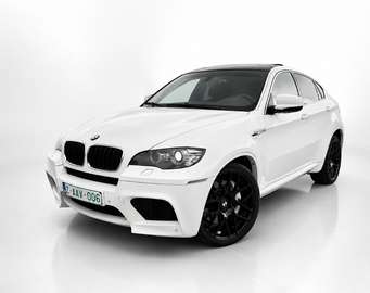 Echte M , 555 pk - ZEER MOOIE STAAT - FULL OPTION - LICHTE VRACHT - IN VLAANDEREN KUNNEN PARTICULIEREN L VRACHT RIJDEN !!