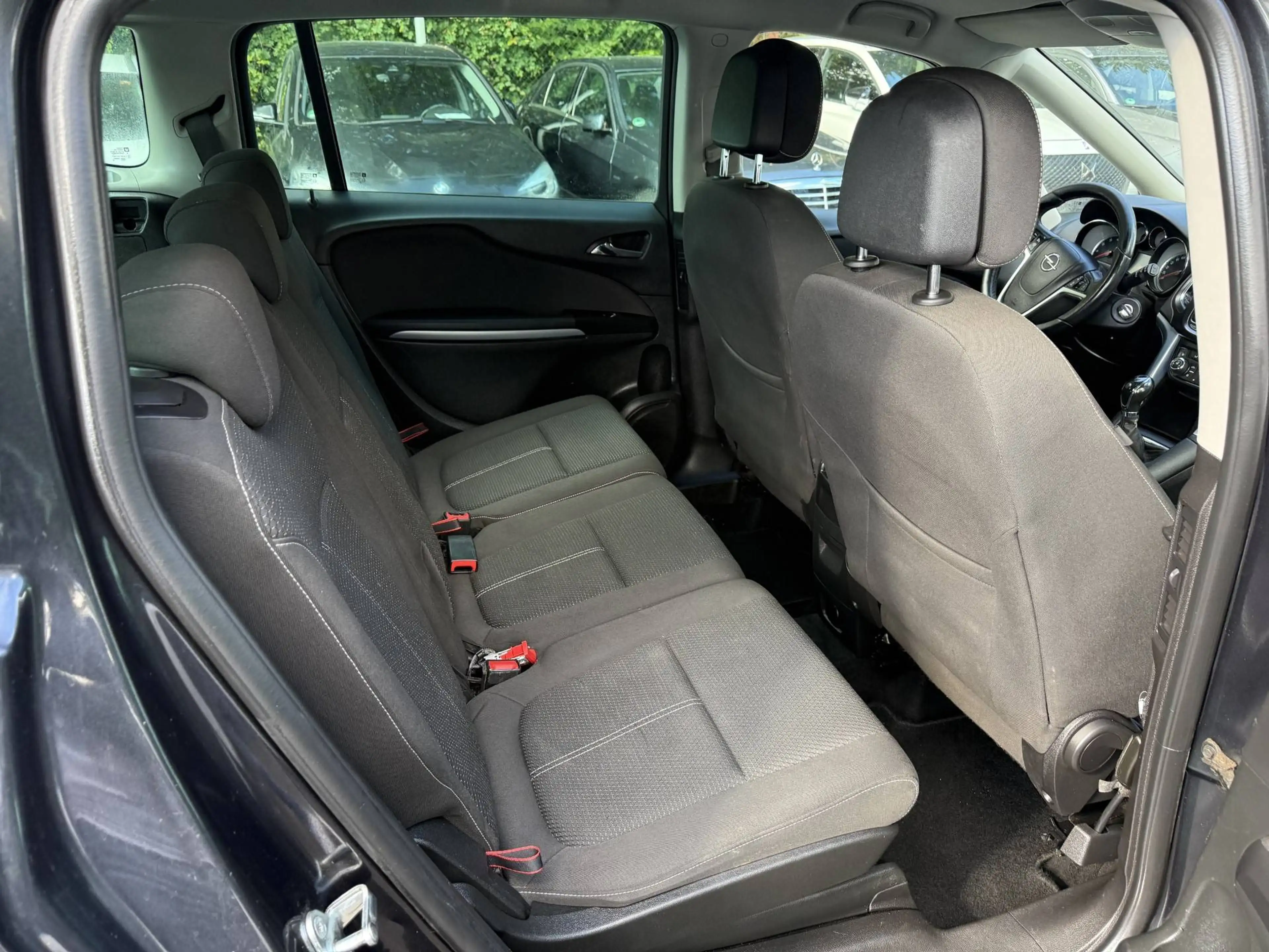 Opel Zafira Tourer Style — photo 7