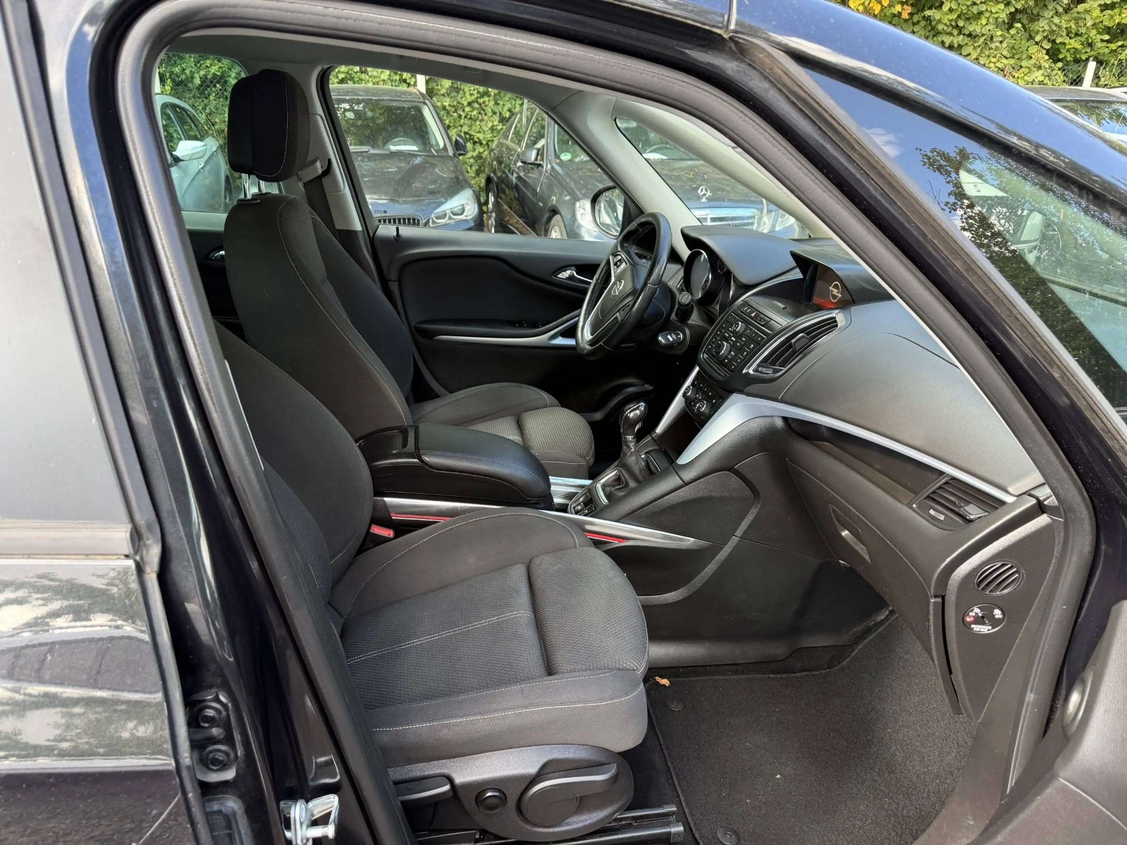 Opel Zafira Tourer Style — photo 10