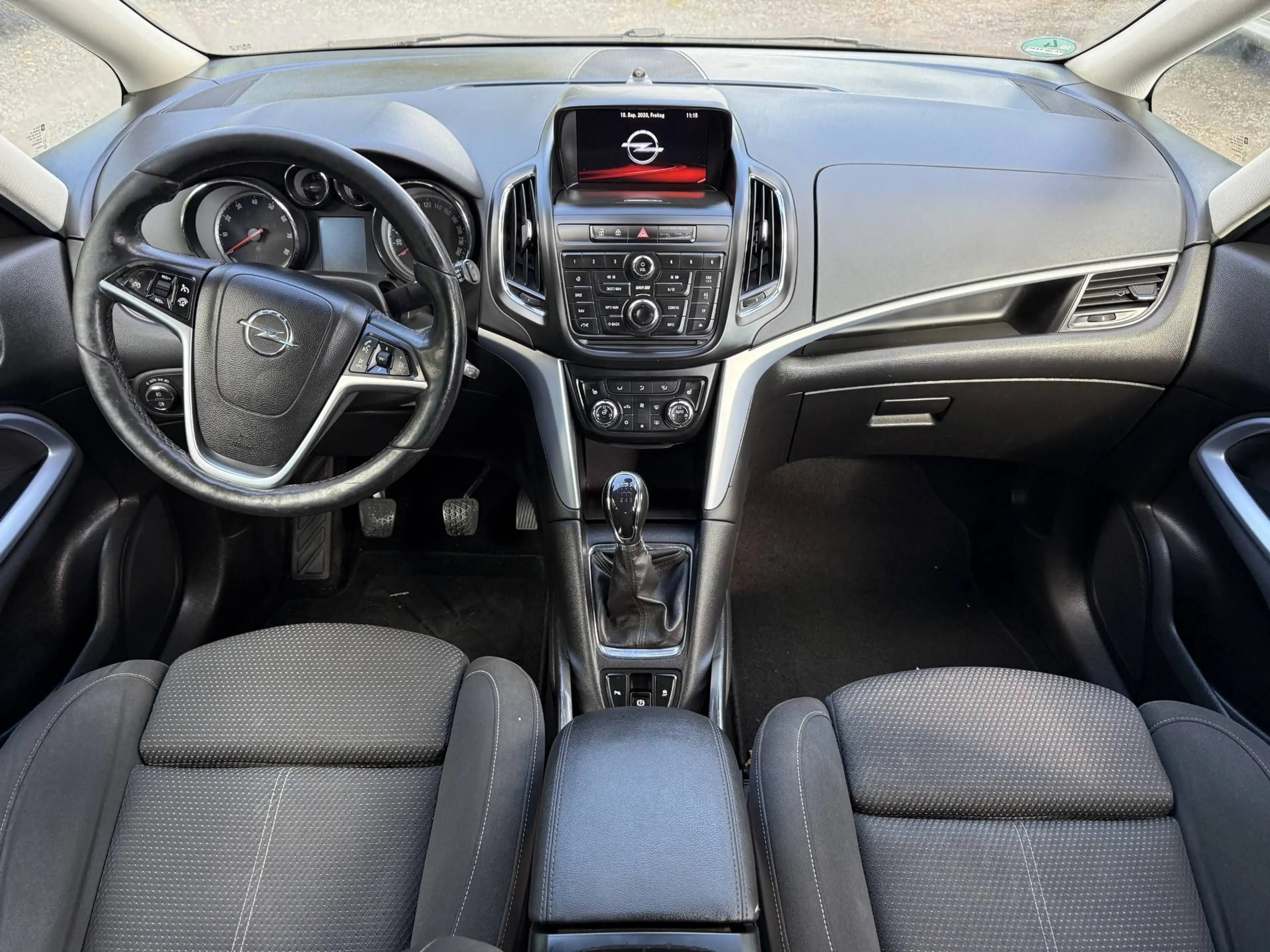 Opel Zafira Tourer Style — photo 5