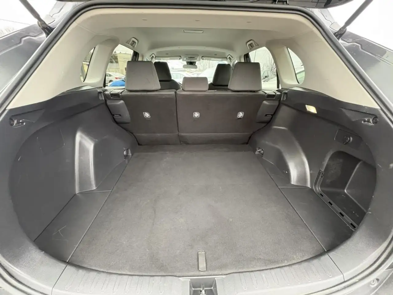 Toyota RAV 4 photo Toyota RAV 4