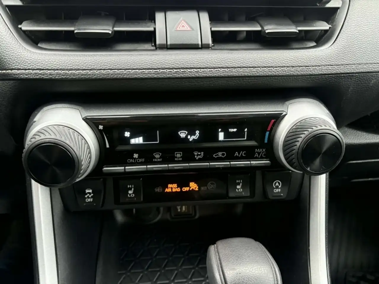 Toyota RAV 4 photo Toyota RAV 4