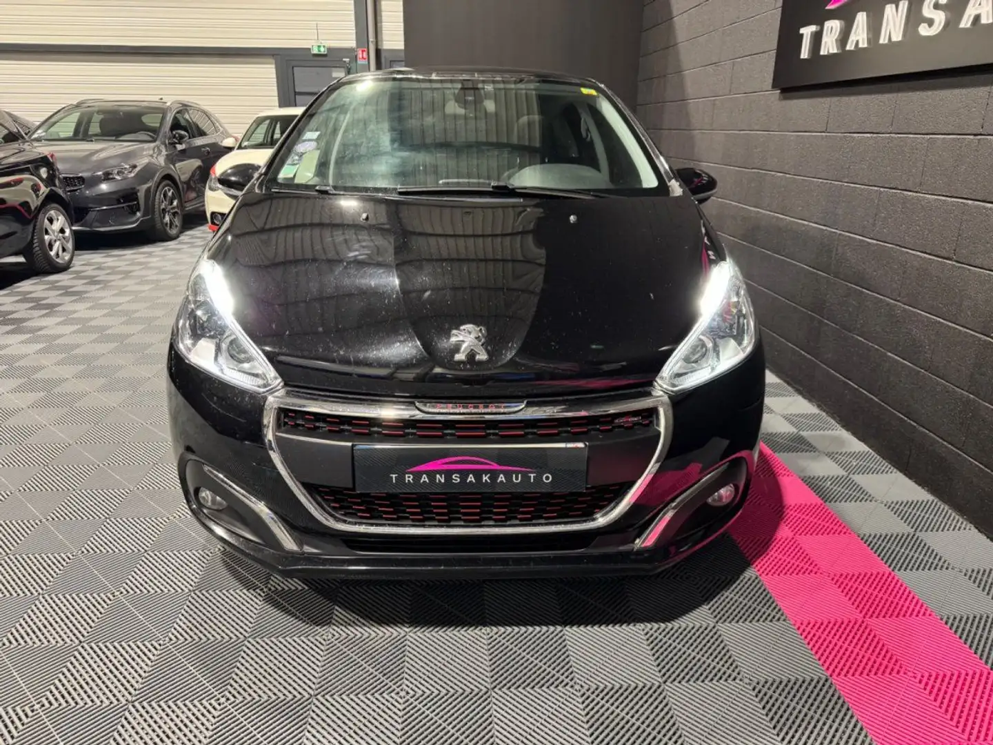 Peugeot 208 1.2 PureTech 110ch SS BVM5 GT Line Schwarz - 2