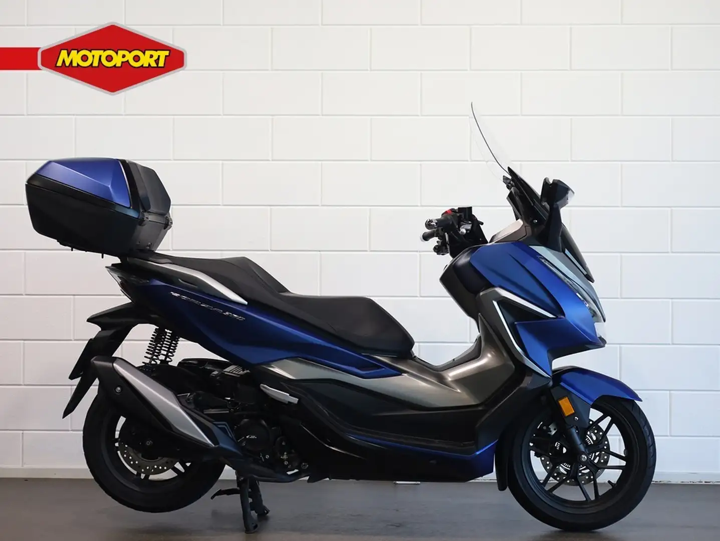 Honda Forza 350 Smartphone Voice Control System Blauw - 1