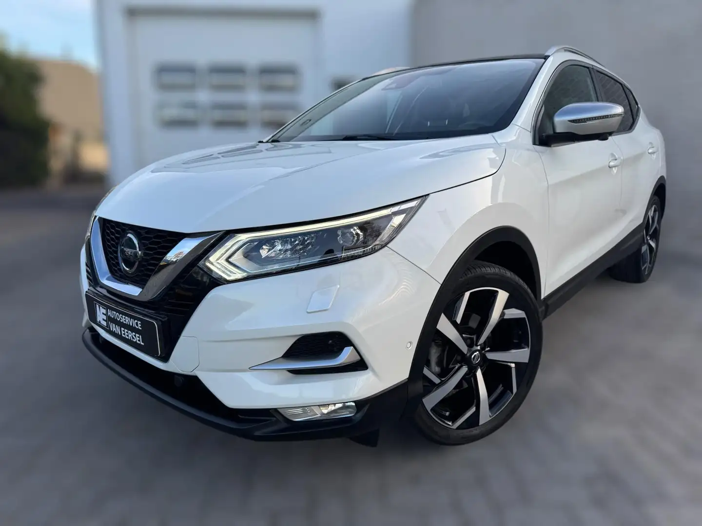 Nissan Qashqai 1.3 DIG-T Tekna + TREKHAAK AFN. / 360 CAMERA / ST. Wit - 1