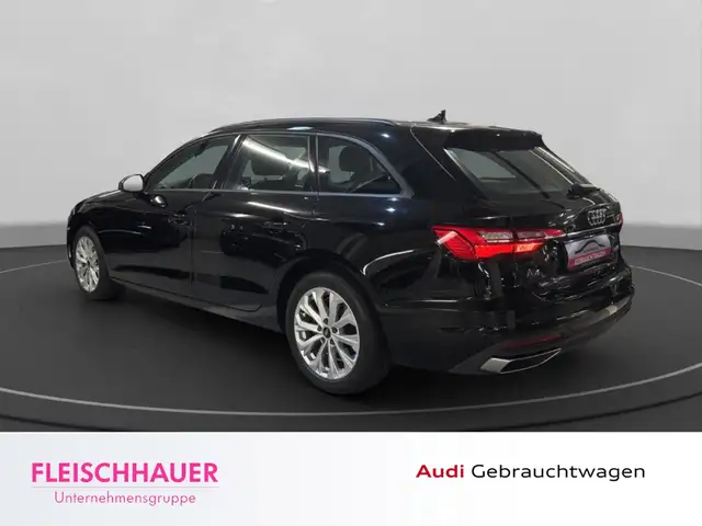 Audi A4 view 5