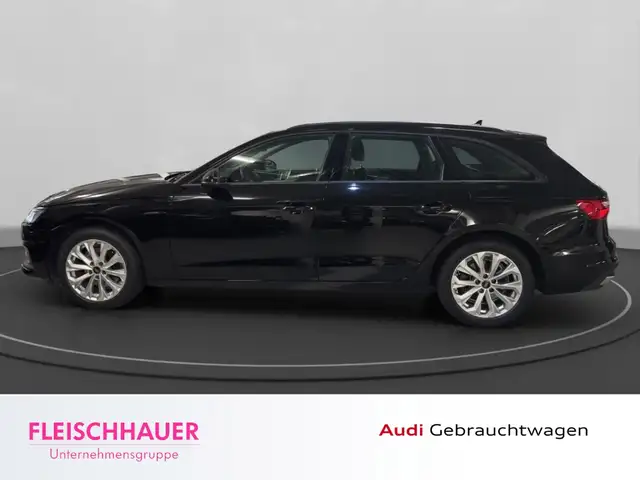 Audi A4 view 3