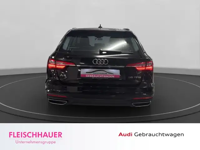Audi A4 view 6