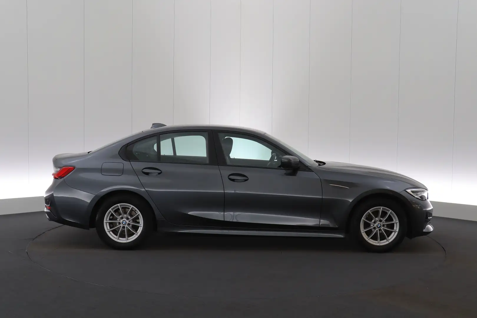 BMW 320 3 320dA Business LEDER/CUIR LED GPS PDC Carplay H/ Gris - 2