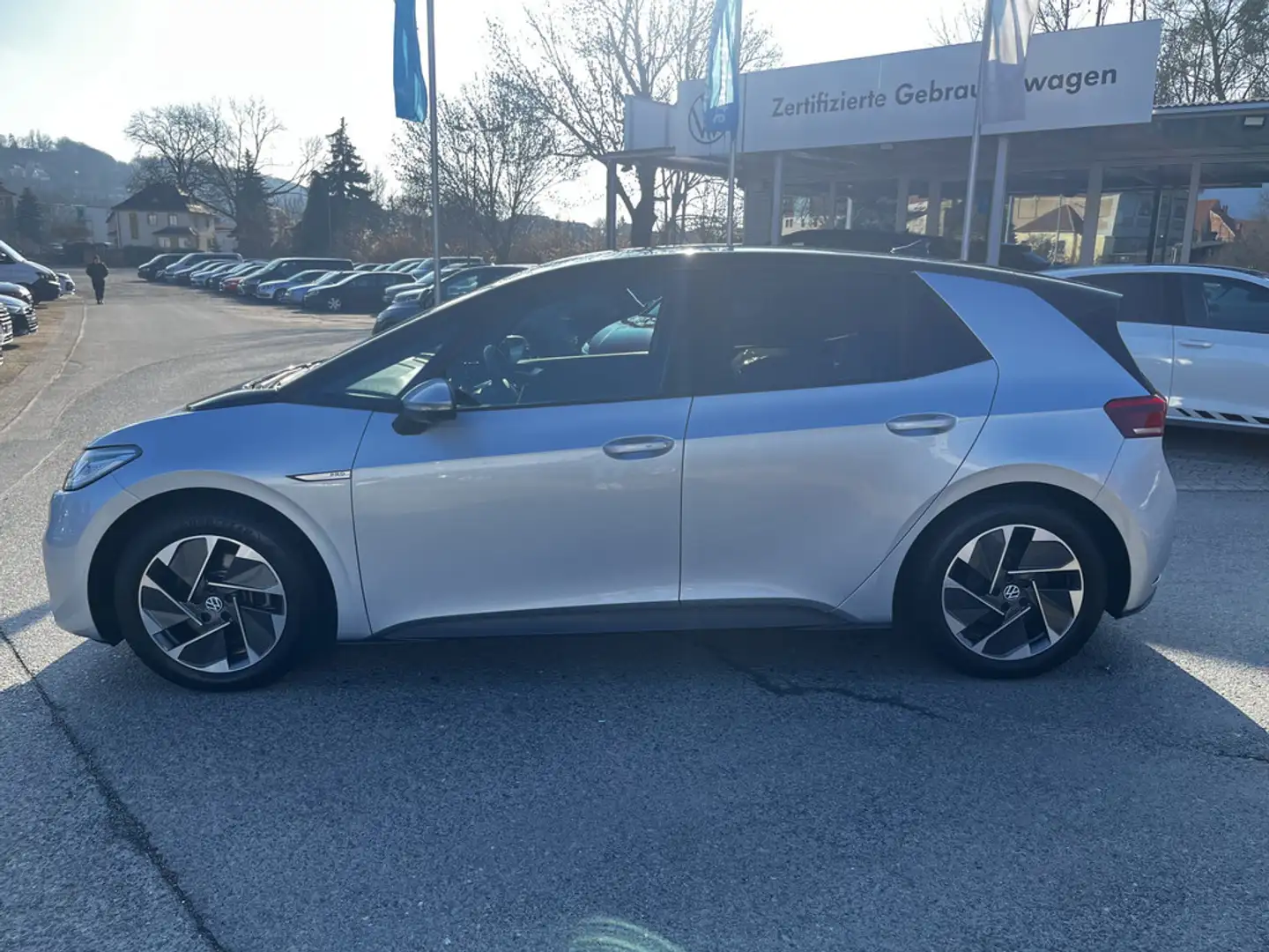 Volkswagen ID.3 Pro SHZ KAMERA NAVI ACC MATRIX-LED 360° Argent - 2