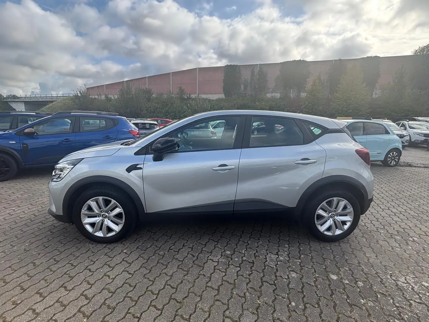 Renault Captur EVOLUTION TCe 1 CAPTUR Grau - 2