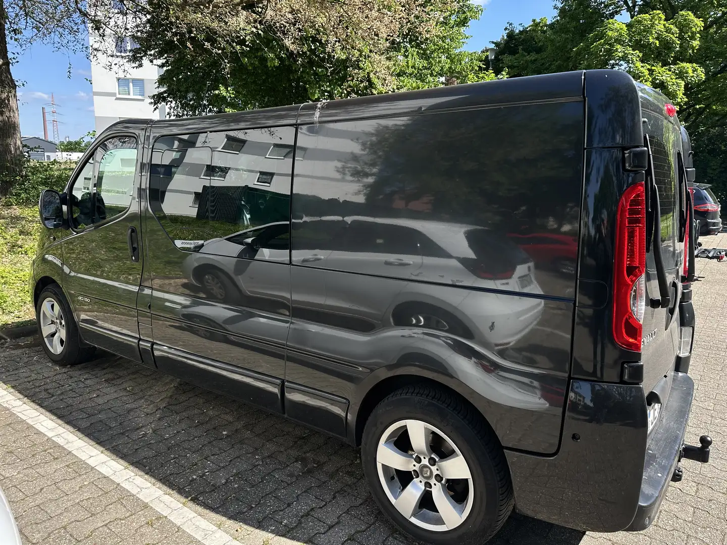 Renault Trafic 2.5 dCi 150 FAP Combi L2H1 - 2