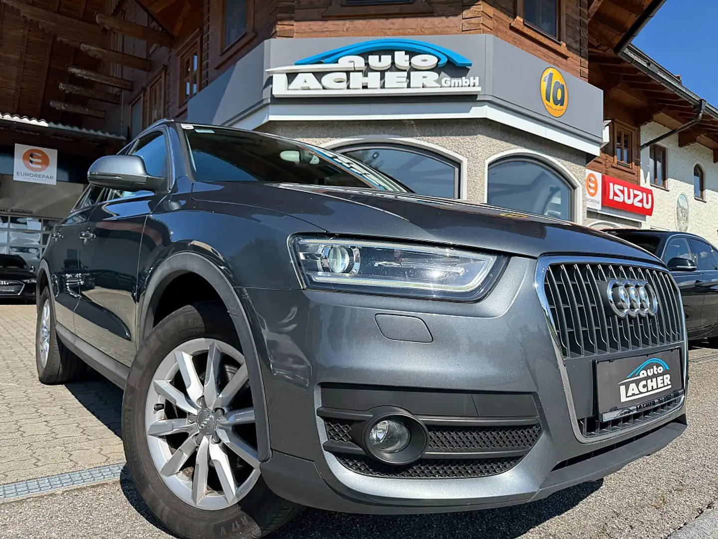 Audi Q3 2,0 TDI Style DPF*Xenon*Navi*Sitzh* Gris - 1