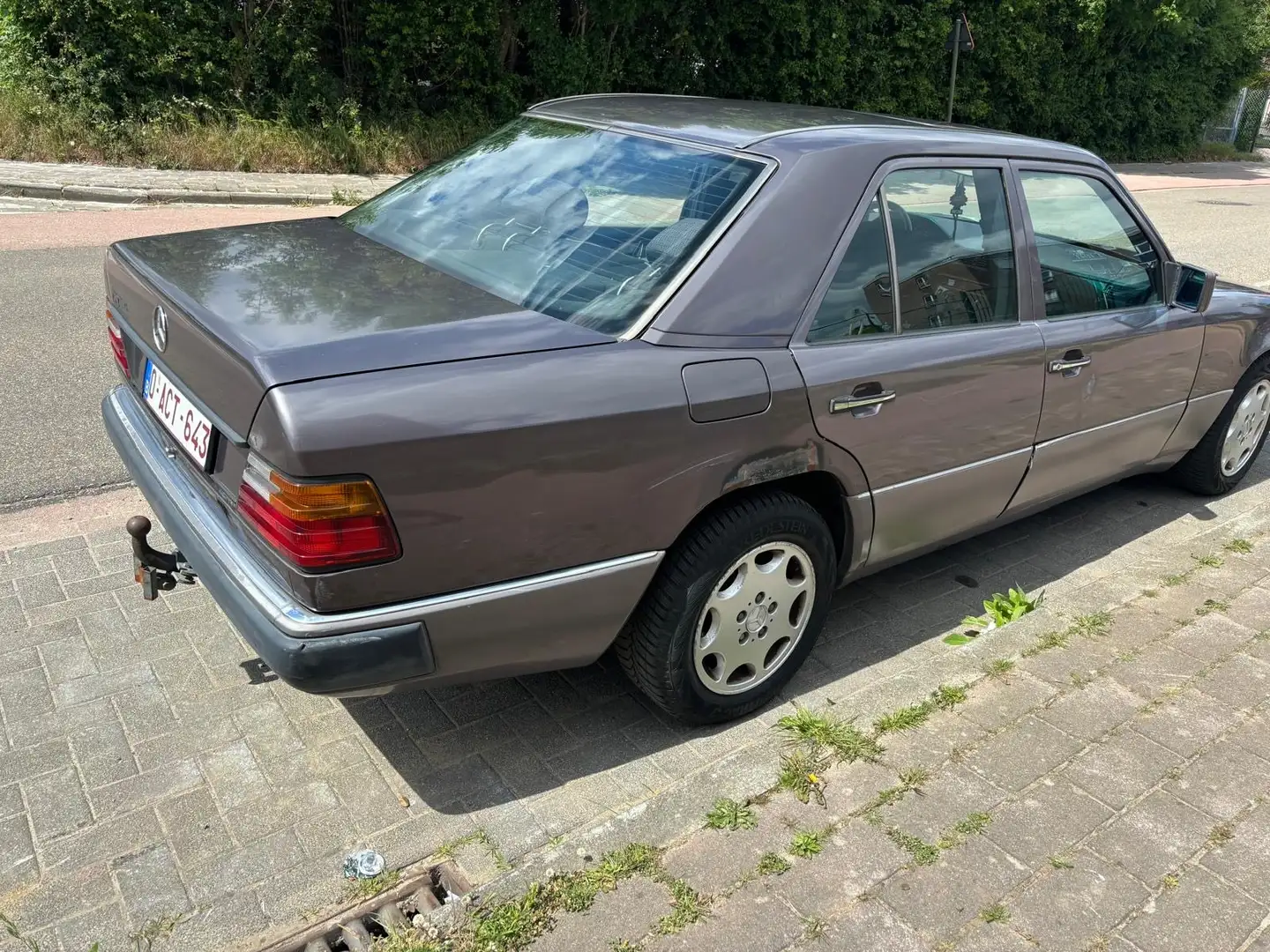 Mercedes-Benz E 250 D Gris - 2