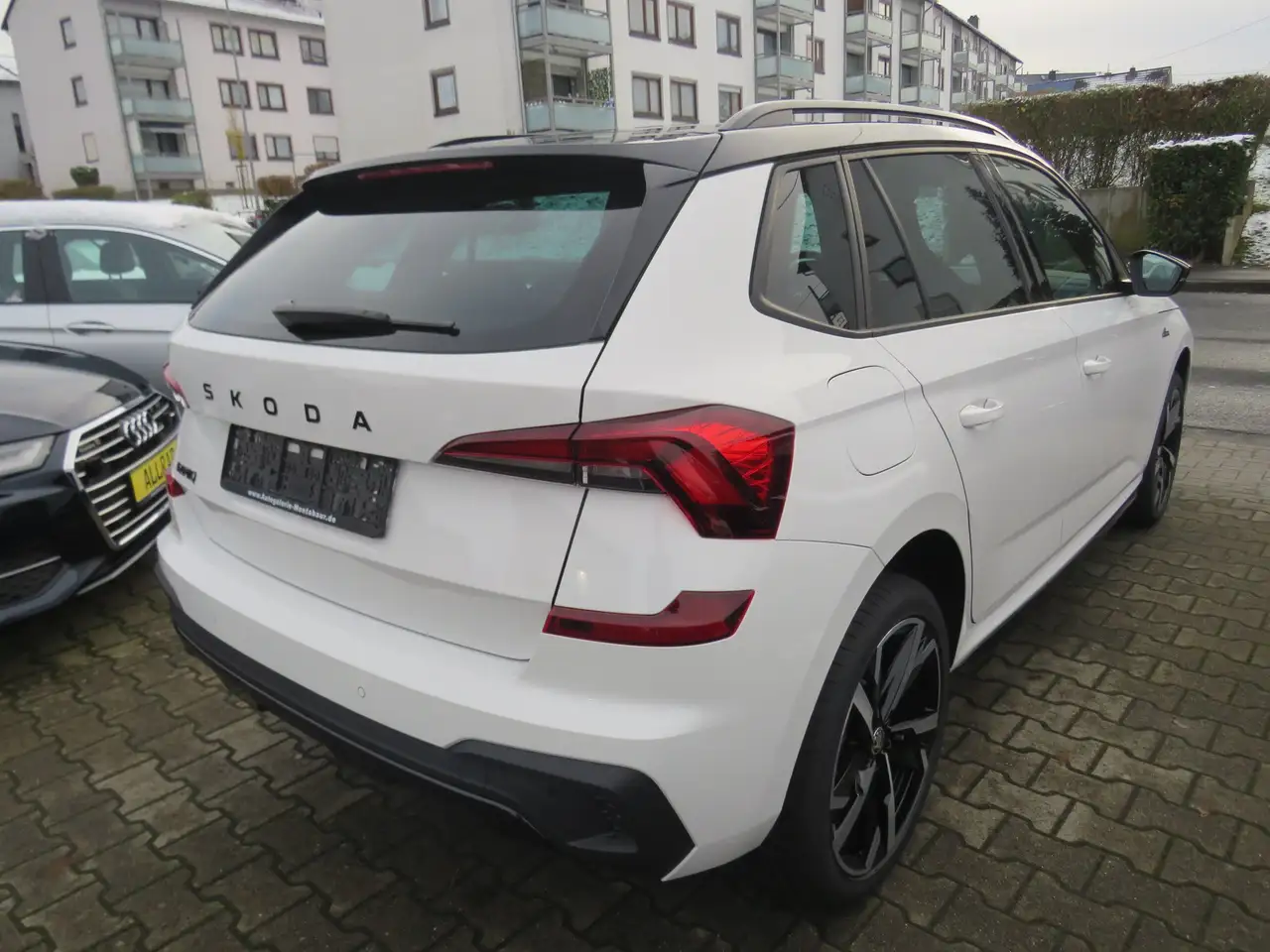 Skoda Kamiq 1.5 TSI DSG Monte Carlo *PANO*AHK*KAMERA*MATRIX 6