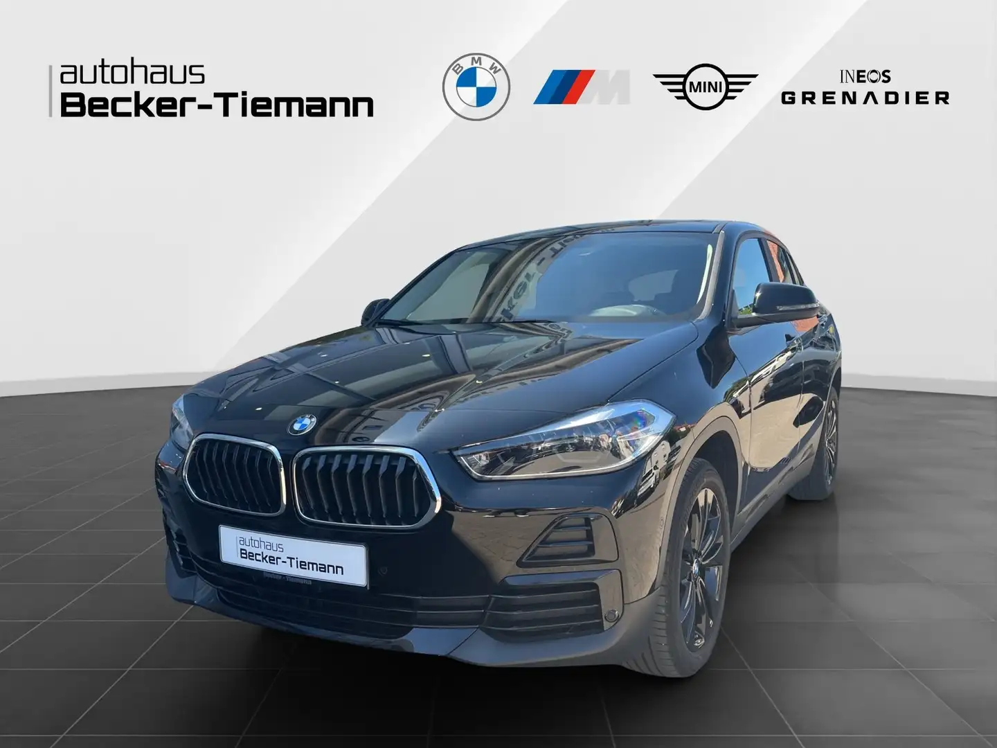 BMW X2 sDrive18i Schwarz - 1