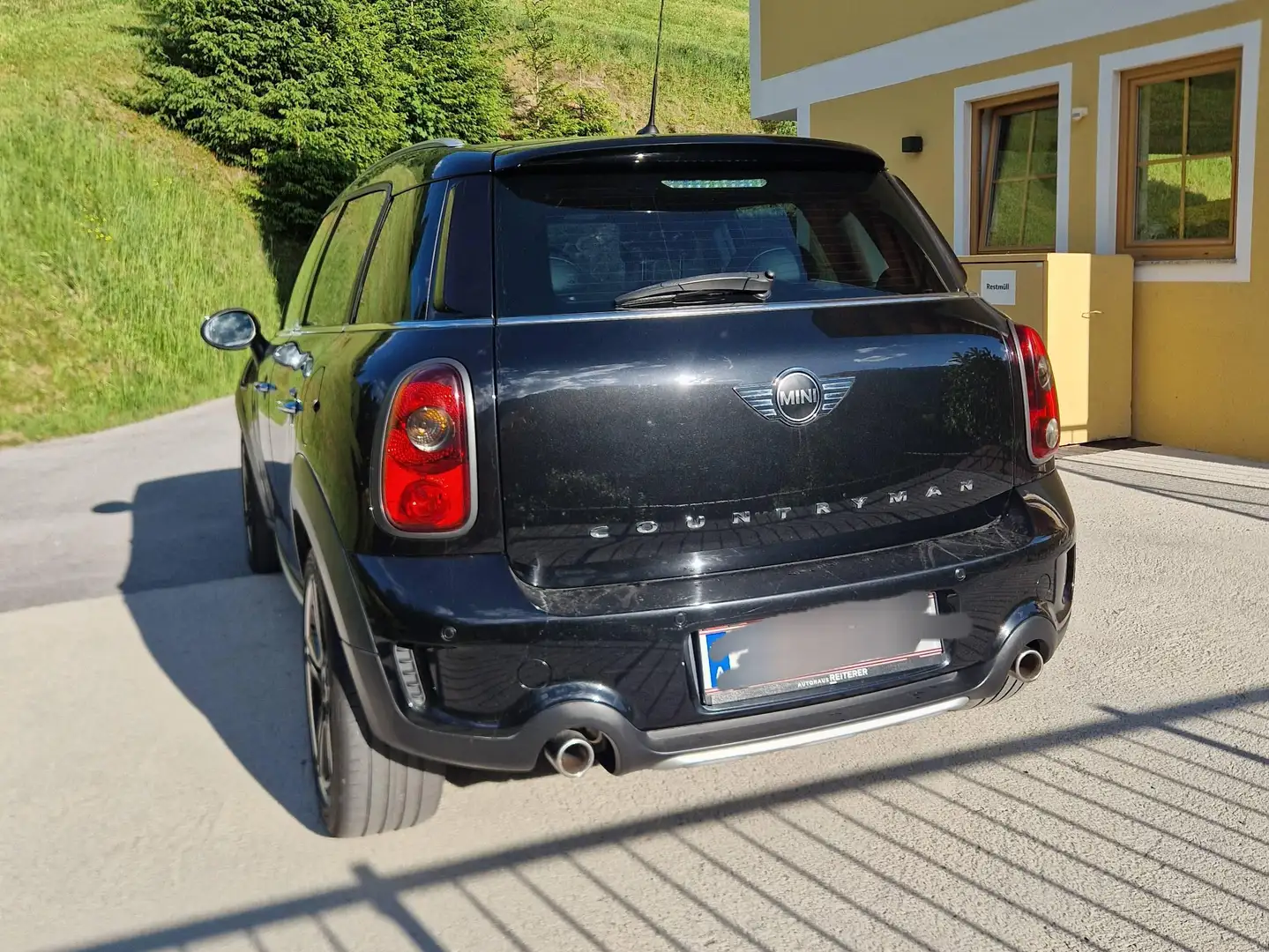 MINI Cooper SD Countryman MINI Countryman COOPER SD ALL4 Aut. COOPER S Schwarz - 2