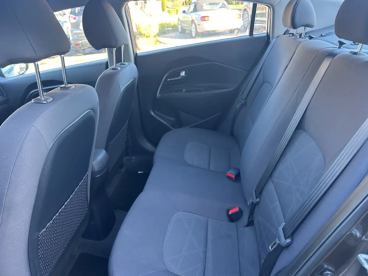 Kia Rio снимка Kia Rio