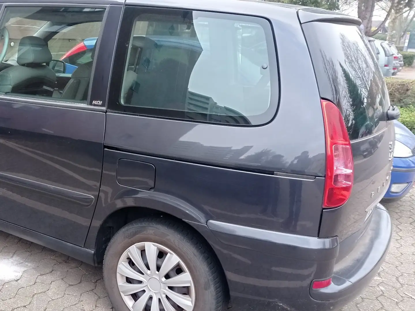 Peugeot 807 HDi 130 Family - 2