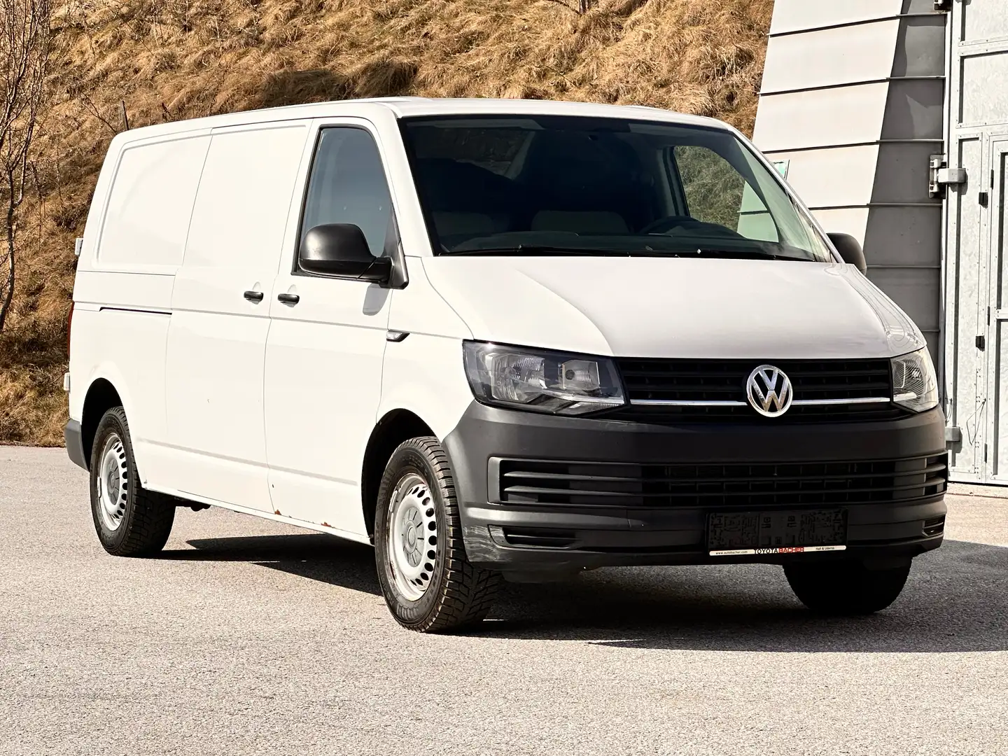 Volkswagen T6 Transporter 2.0 TDI Kasten lang / Bluetooth / 6 Gang Weiß - 2
