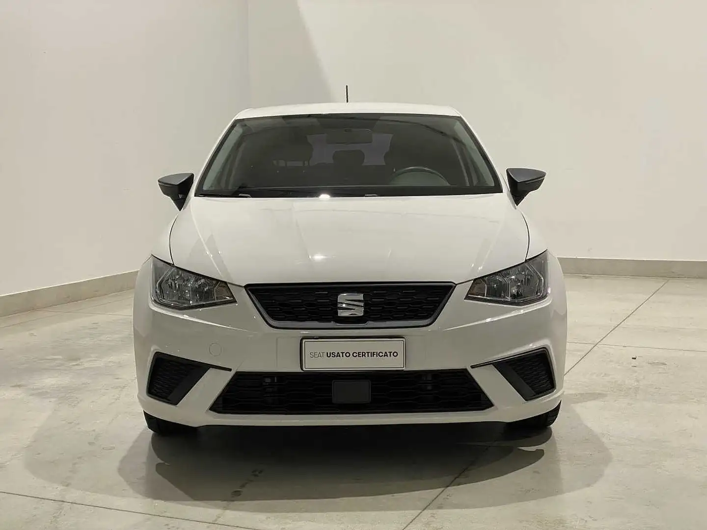 SEAT Ibiza 1.0 TGI 5 porte Reference Bianco - 2