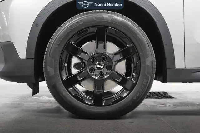 MINI Countryman view 7